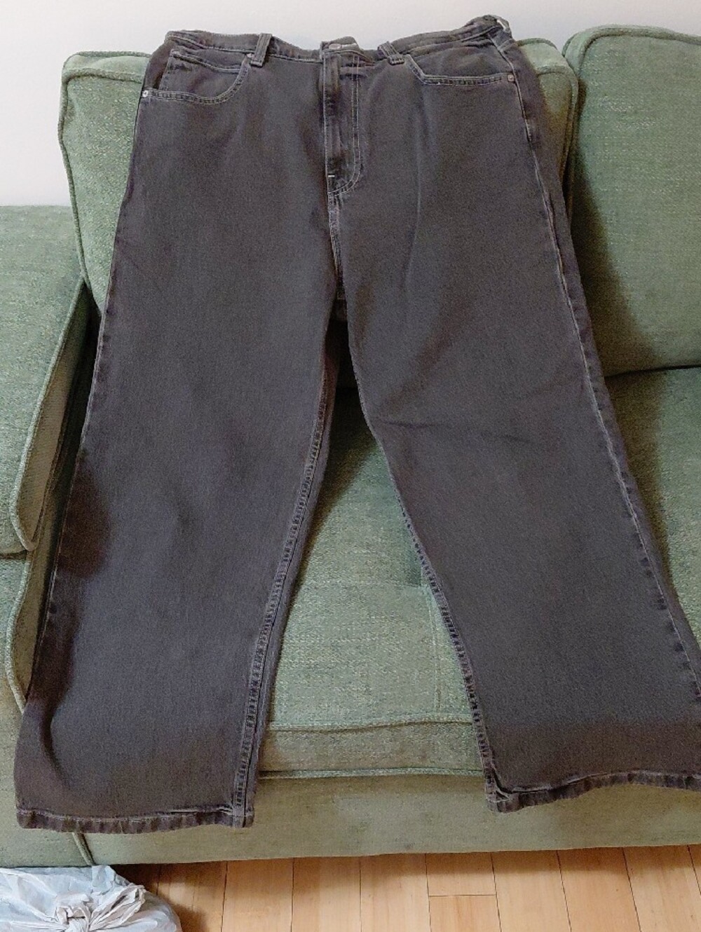 Hollister Men's Super Baggy Jeans. Color - Washed Black. Size 34x32.